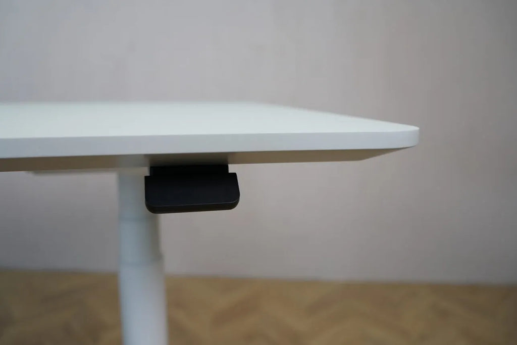 Elegant off-white højdejusterbart skrivebord til hjemmekontor